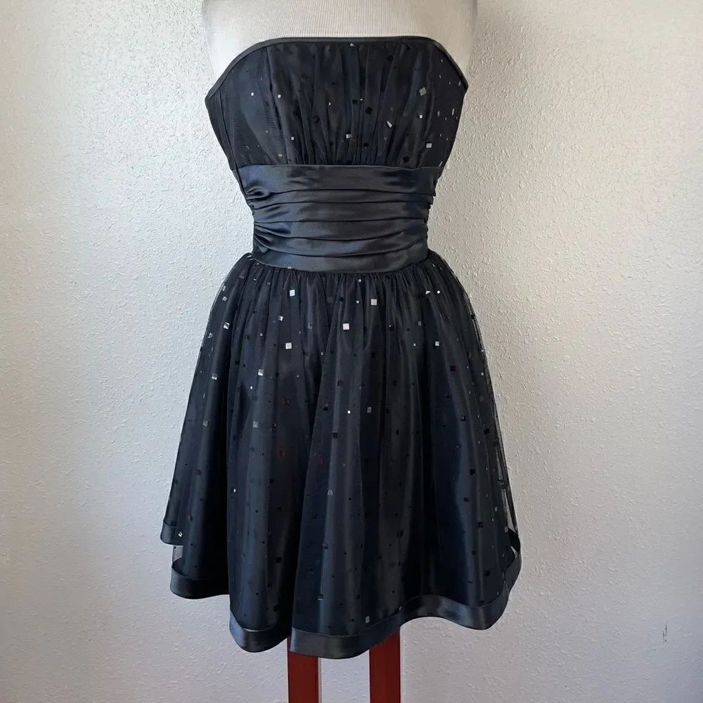 Jessica McClintock Prom Dress Size 1 EUC
